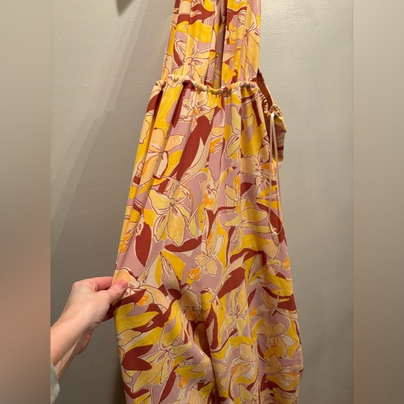 Wide leg jumpsuit halter top size XL feminine floral vacation island tropical - Picture 16 of 16